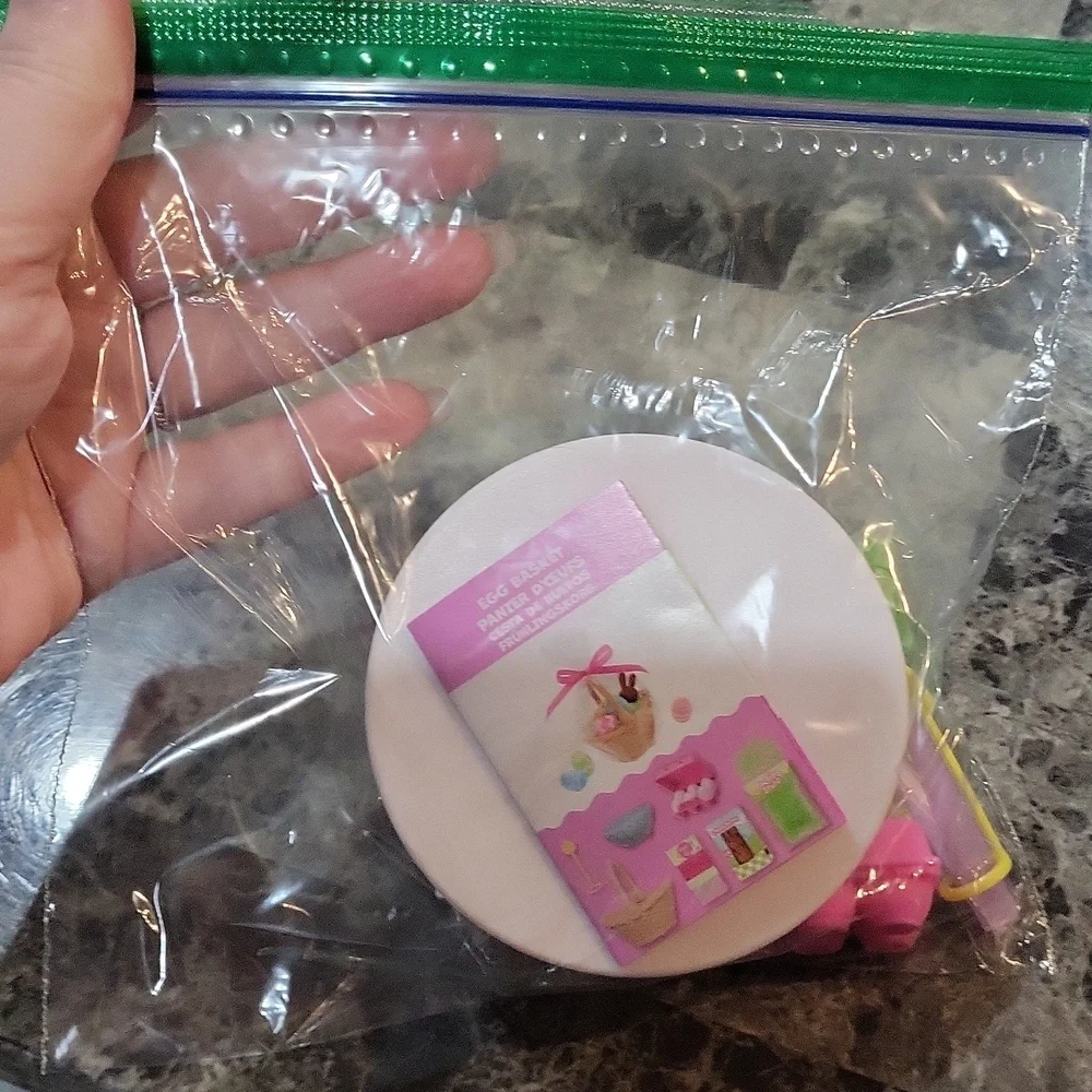 Miniverse Make It Mini Food Spring Easter Egg Basket